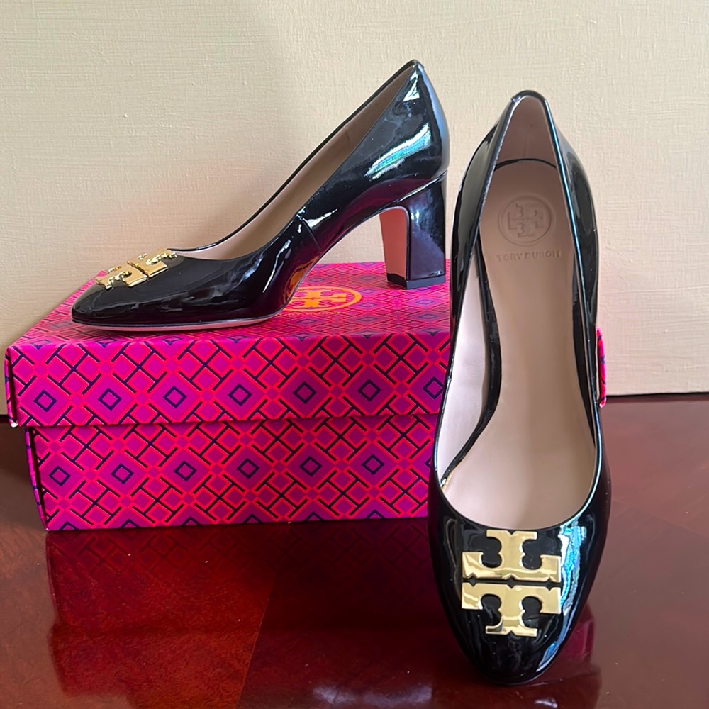 TORY BURCH Raleigh 70mm pumps. Size 7.